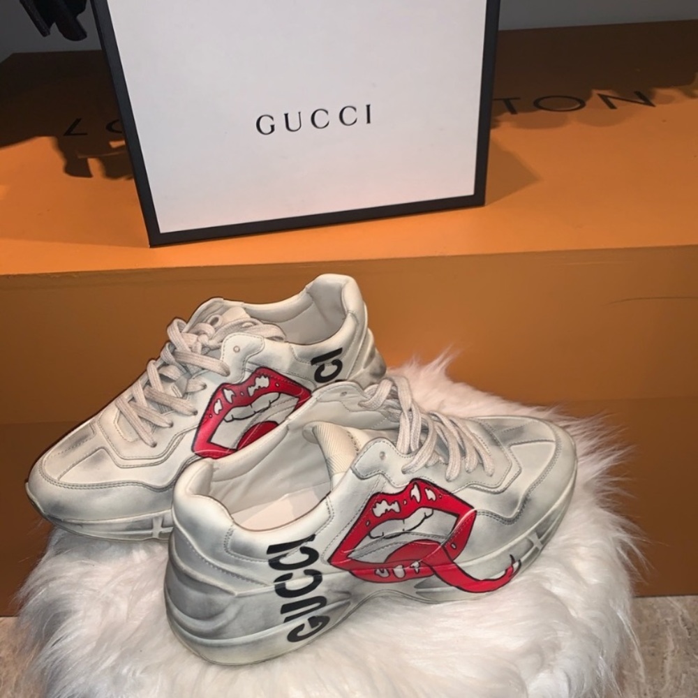 Gucci Women's Rhyton sneaker with mouth print